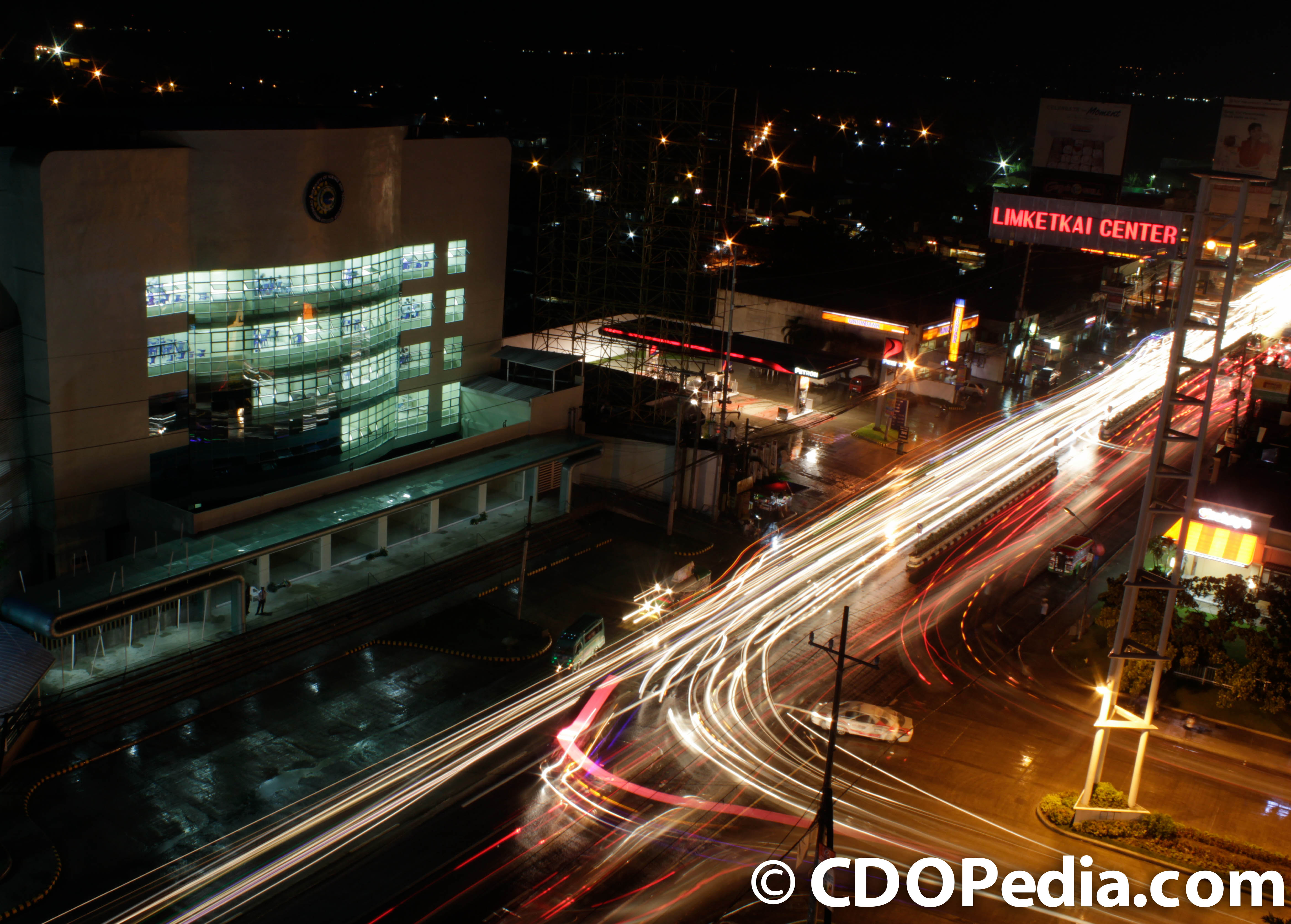 Night Photography, Cagayan de Oro, high rising towers, Cagayan de Oro high rising towers, Cagayan de Oro Malls, CM Recto Street, Mindanao University of Science and Technology, Luxe hotel